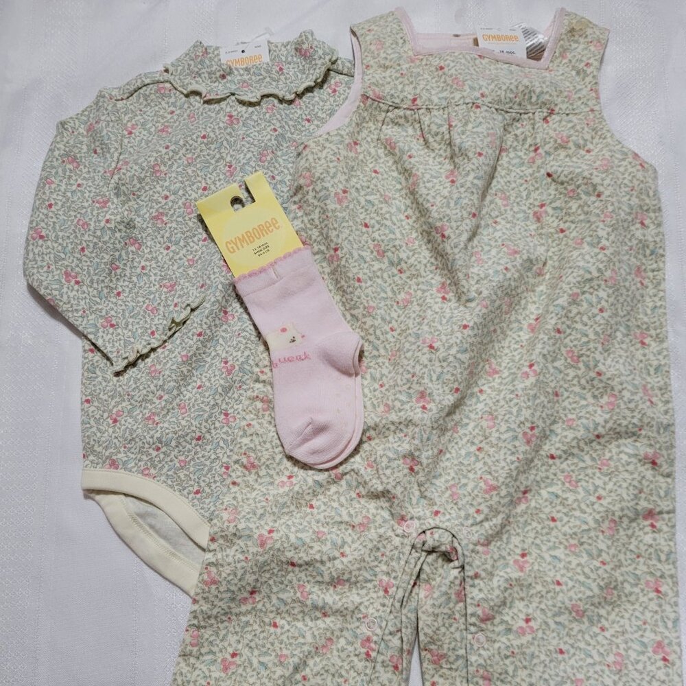 Gymboree Winter Berries Vintage 12-18 month one piece, bodysuit & socks NWT set.